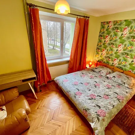 3 In Stroomi Area Apartamento