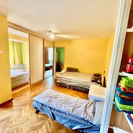 3 In Stroomi Area Apartamento