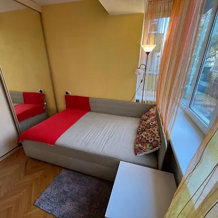 3 In Stroomi Area Apartment